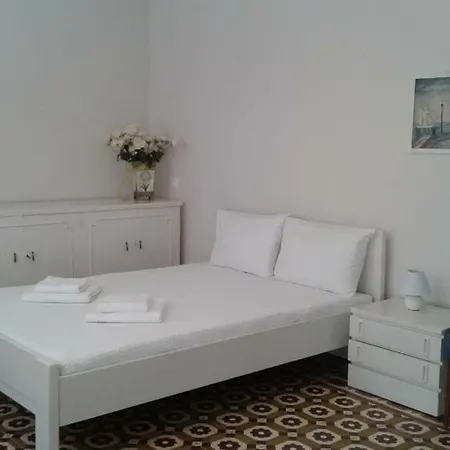 Apartment White Rose *