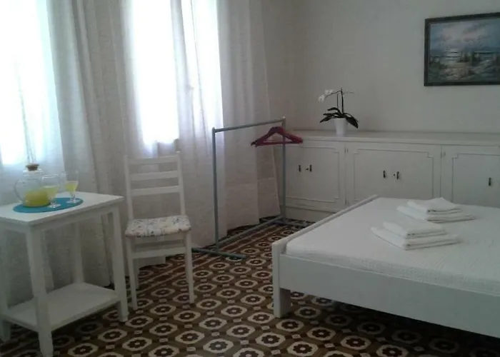 Apartament White Rose *